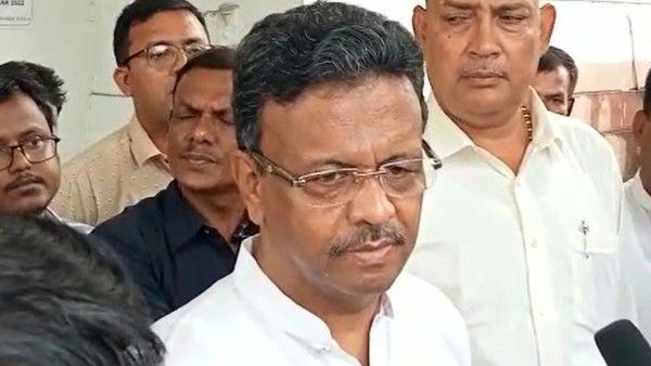 ফিরহাদকে গো-ব্যাক স্লোগানে সিঁদুরে মেঘ দেখছে তৃণমূল! বুমেরাংয়ের আশঙ্কা সংখ্যালঘু ভোটে