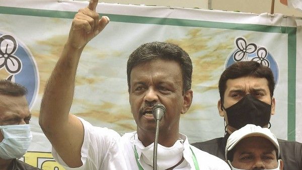 আমাদের লোককে মেরে আগুন লাগিয়ে বাংলার বদনাম করার চেষ্টা, বিজেপিকে তোপ ফিরহাদের