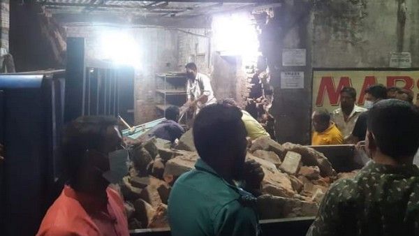 দোল উৎসবের আগে বাংলাদেশের ইস্কন মন্দির ভাঙচুর, লুটপাট চালায় ২০০ জন উন্মত্ত জনতা