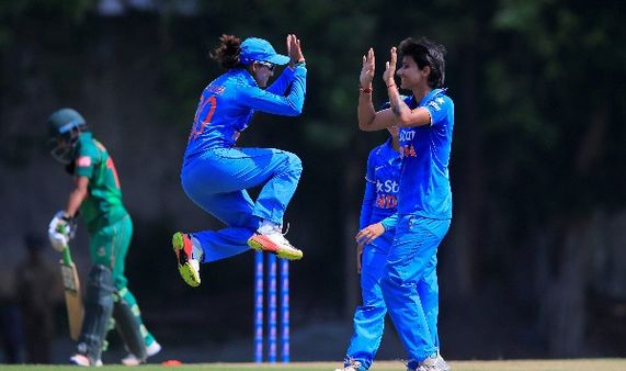 শেষ চারের দৌড়ে টিকে থাকল ভারত, সিডন পার্কে মিতালির দলের বিরুদ্ধে রেকর্ড রানে পরাস্ত বাংলাদেশ