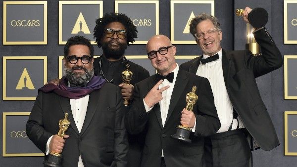 করোনা কাল কাটিয়ে পুরনো ছন্দে অস্কারের মঞ্চ, সেরার শিরোপা কাদের মাথায়?