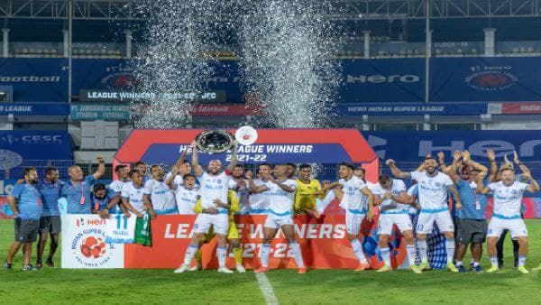 আইএসএলে লিগ উইনার্স শিল্ড অধরাই এটিকে মোহনবাগানের, জামশেদপুরের জয়ে সেমিফাইনালে কে কার বিরুদ্ধে?