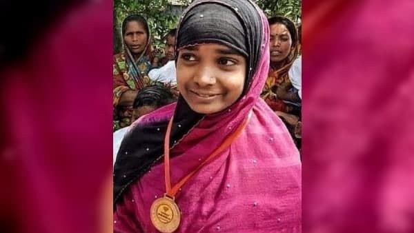 এক দিনের দৌড়ে নয়াচরের রোকেয়া স্বপ্ন দেখেন হাজার স্বপ্ন পাড়ি দেওয়ার