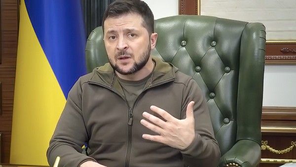 রাশিয়া-ইউক্রেন যুদ্ধের মাঝেই জেলেনস্কির সঙ্গে সাক্ষাৎ জনসনের, কারণ নিয়ে জল্পনা