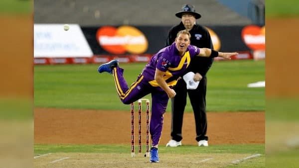 চিরবিদায়ের আগে গভীর শোক গ্রাস করেছিল শেন ওয়ার্নকে! শেষ টুইটে কী লিখেছিলেন তিনি