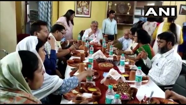 BHU-তে ইফতারে উপাচার্য! ছাত্র বিক্ষোভে উত্তাল বিশ্ববিদ্যালয় চত্বর