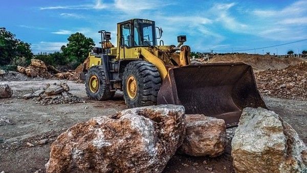 মসজিদের পুনর্নিমাণ কাজ শুরু করতেই বেরিয়ে এল মন্দিরের ধ্বংসাবশেষ