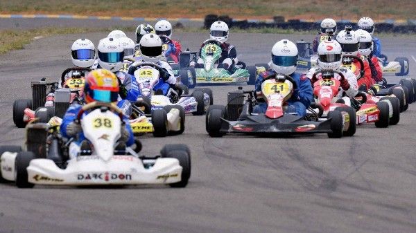 নাৎসি স্যালুটের খেসারত, চুক্তিছেদ করল দল, ১৫ বছরের তরুণ ড্রাইভারের বিরুদ্ধে তদন্তে নামল আন্তর্জাতিক ফেডারেশন