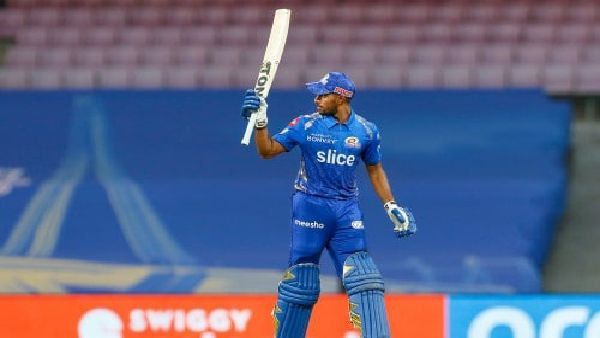 IPL 2022: তিলকের অর্ধশতরানে মানরক্ষা মুম্বইয়ের, সহজ ক্যাচ ফেলার প্রদর্শনী চেন্নাই সুপার কিংসের