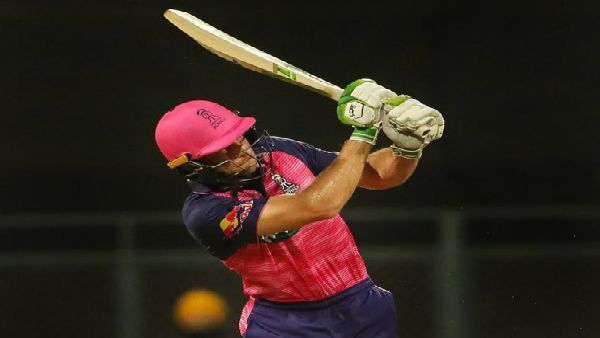 IPL 2022: জস বাটলার আরসিবি ম্যাচে বিরাট নজিরের মুখে! বিধ্বংসী ব্যাটিং দেখে মুগ্ধ কেভিন পিটারসেন