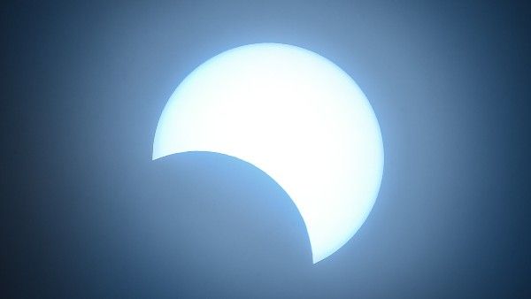 কবে হবে বছরের দ্বিতীয় সূর্যগ্রহণ? জেনে নিন দিনক্ষণ ও বিশেষ তথ্য