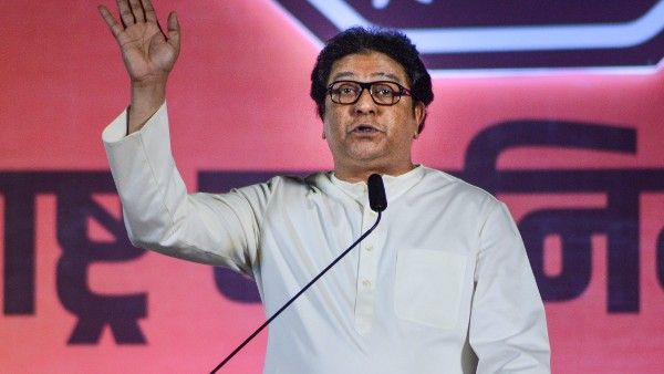 উদ্ধবকে প্যাঁচে ফেলতে কি এবার রাজ ঠাকরের শরণে শিন্ডে? কোন নতুন পরিকল্পনায় শান দিচ্ছে বিদ্রোহী শিবির