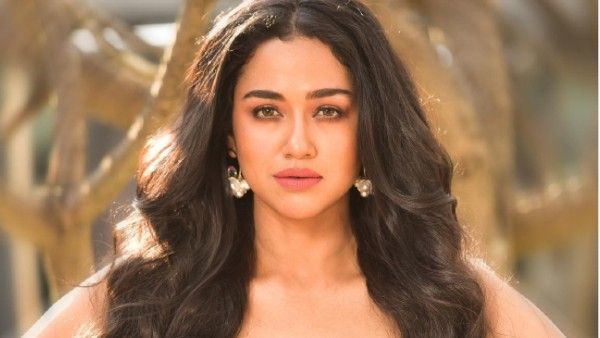 ভুল শুধরে নেব, আচমকা সোহিনীর পোস্টে সম্পর্কে ফাটলের জল্পনা তুঙ্গে