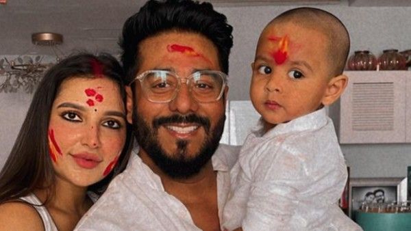 বাড়ির চৌকাঠ পেরিয়ে স্কুলের পথে শুভশ্রী পুত্র, আবেগঘন পোস্ট অভিনেত্রীর