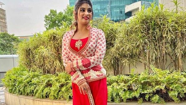 বিবাহ বিচ্ছেদের পর নতুন বয়ফ্রেন্ডের খোঁজ কি পেলেন তিয়াসা?