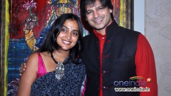 নিজের প্রিয় তারকার সঙ্গেই গাঁটছড়া বেঁধেছেন এই সব বলি সেলেবরা