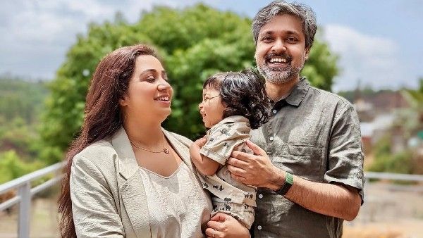 গায়িকা শ্রেয়া ঘোষালের ছেলে আজ এক বছরে পা রাখল, ভাইরাল ছবি