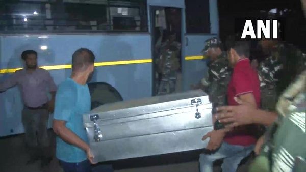 ঝাড়খণ্ডের IAS পুজা সিংঘলের বিরুদ্ধে তদন্ত! CA-র বাড়ি থেকে ১৮ কোটি উদ্ধার করল ইডি