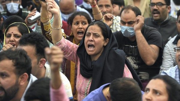 নবী মহম্মদ প্রসঙ্গে কু-মন্তব্য , মুসলিম অধ্যুষিত দেশে ভারতীয় পণ্য বয়কটের ডাক