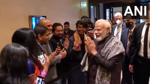 জার্মানিতে প্রবাসী ভারতীয়দের 'গ্র্যান্ড' সংবর্ধনা মোদীকে, প্রধানমন্ত্রীর-চ্যান্সেলর বৈঠক