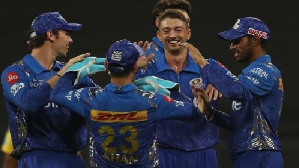 IPL 2022: সৌরভের বিসিসিআইয়ের উপর ক্ষিপ্ত শেহওয়াগ, ডিআরএস বিতর্কে বোর্ডের পাশে থেকে হর্ষ দিলেন কোন যুক্তি?