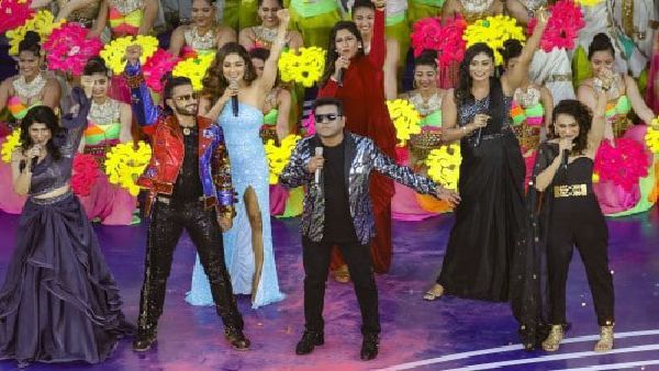 IPL 2022: বিশ্বের বৃহত্তম জার্সি নিয়ে গিনেস রেকর্ডে আইপিএল! জমকালো সমাপ্তি অনুষ্ঠানে রণবীর-রহমান