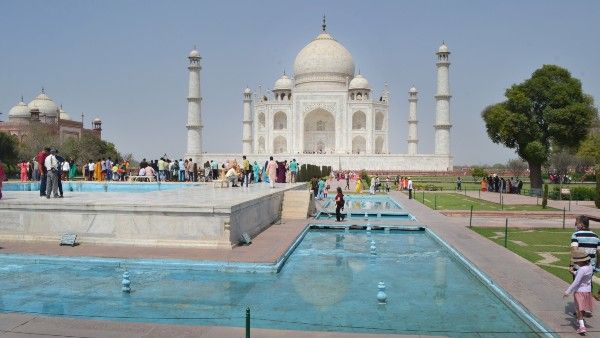 তাজমহলের অন্দরে ঘুমিয়ে নেই কোনও দেবদেবী , আরটিআইয়ে উত্তর এএসআইয়ের