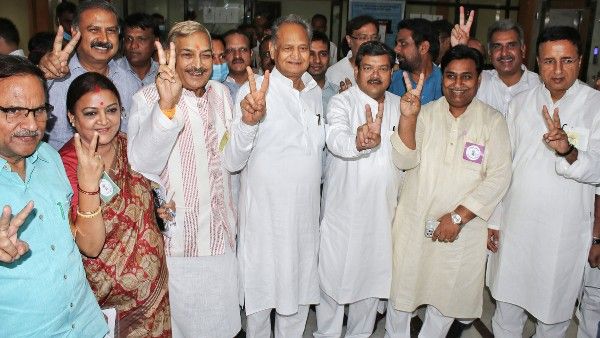 রাজস্থানে তিন আসনে জয় পাওয়ার দাবি কংগ্রেসের, 'অলৌকিক আশা' বলে কটাক্ষ বিরোধীদের