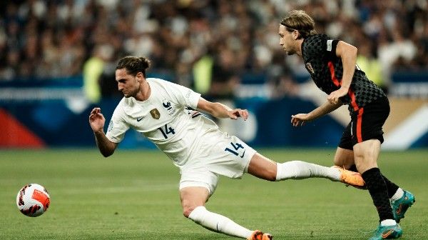 বিশ্বকাপ ফাইনাল হারের ক্ষতে খানিক প্রলেপ, ফ্রান্সের ঘরের ঢুকে এমবাপে-বেঞ্জিমাদের হারাল লুকা মদ্রিচের দল