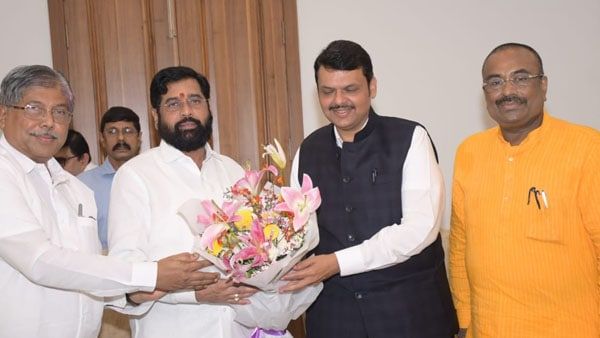 বিদ্রোহী বিধায়ক থেকে মুখ্যমন্ত্রী একনাথ শিন্ডে, মহারাষ্ট্রে রাজনৈতিক সঙ্কটের নাটকীয় যবনিকা পতন