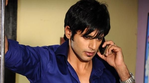 কোটি টাকার প্রতারণার অভিযোগ দায়ের অভিনেতা করণবীর বোহরার বিরুদ্ধে