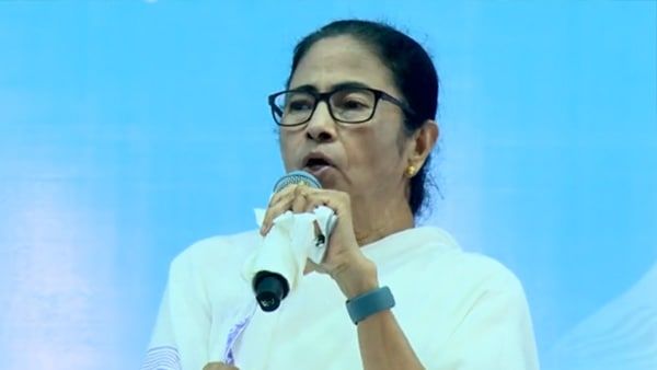 মমতা বিজেপির এজেন্ট হিসেবে কাজ করছেন, বিরোধী ঐক্যের প্রশ্নে একহাত কংগ্রেসের