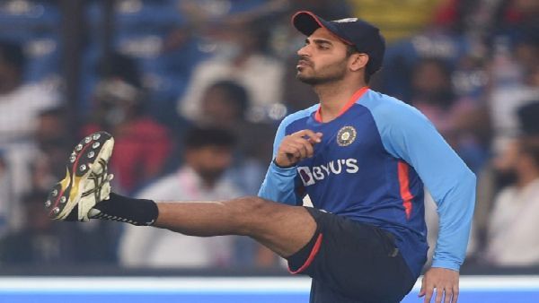 ভুবনেশ্বর কুমার দক্ষিণ আফ্রিকার বিরুদ্ধে টি ২০ আন্তর্জাতিকে জোড়া রেকর্ডের সামনে, প্রশংসা স্টেইনের