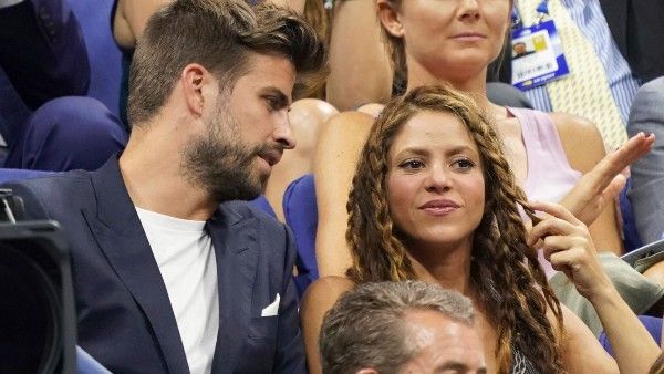 দীর্ঘ ১২ বছরের সম্পর্কে ইতি টেনে বিচ্ছেদের সিদ্ধান্ত নিলেন জেরার্ড ও শাকিরা