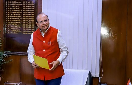 বিরাট দুর্নীতি কেজরির অফিসে , ডেপুটি সেক্রেটারি-সহ দুই সাব-ডিভিশনাল ম্যাজিস্ট্রেটকে বরখাস্ত গভর্নরের