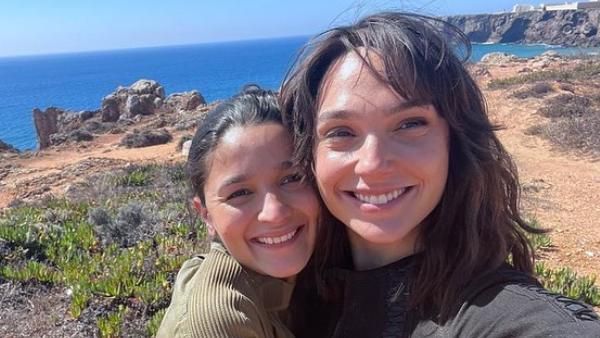 আলিয়া ভাটের সঙ্গে ‘হার্ট অফ স্টোন’-এর শ্যুটিংয়ের ছবি শেয়ার করলেন গাল গাডোট