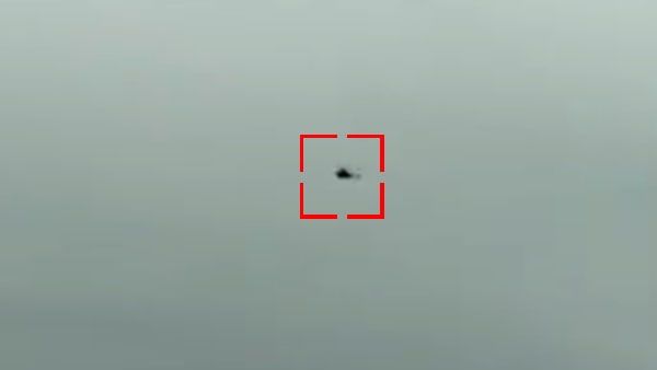 বড়সড় দুর্ঘটনা থেকে রক্ষা! মাঝ আকাশে মোদীর কপ্টারের সামনে একাধিক কালো বেলুন