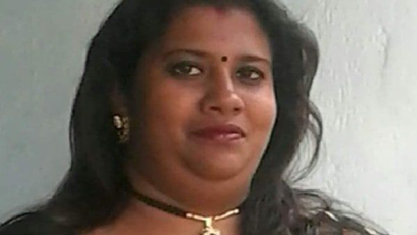 অভিষেক-সহ রাজ্যের মন্ত্রী-বিধায়কদের নাম করে লক্ষ লক্ষ টাকার প্রতারণা, গ্রেফতার এক মহিলা