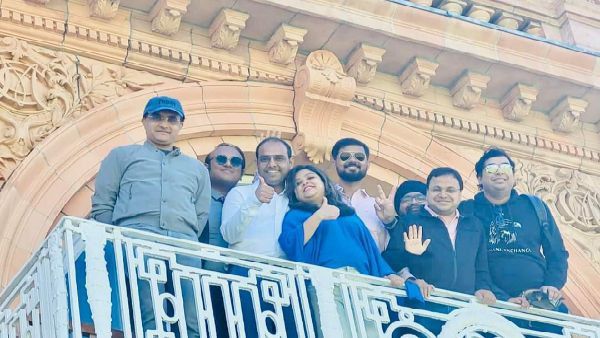 সৌরভ জন্মদিনের প্রাক্কালে সবান্ধব লর্ডসের ব্যালকনিতে, মুখ খুললেন চ্যাপেল অধ্যায় নিয়েও