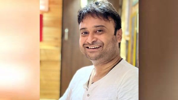 মেঘলা দিনে উদাস মন সঙ্গে অর্ণব দত্তের নতুন গান, মুক্তির অপেক্ষায় ‘‌আয় বৃষ্টি ঝেঁপে’‌