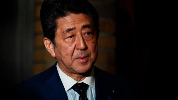 শিনজো আবের রাষ্ট্রীয় অন্ত্যেষ্টিক্রিয়ার বিরুদ্ধে বিক্ষোভ, সামলাতে হিমশিম খাচ্ছে সরকার