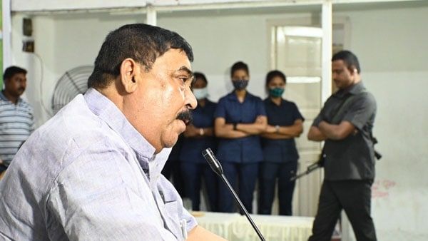 কলকাতা ছাড়তেই অনুব্রত মন্ডলের বাড়িতে সিবিআই! তৎপরতা ঘিরে জল্পনা