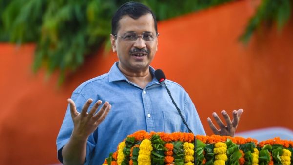 শিক্ষাক্ষেত্রে অবদানের জন্য মনীশ সিসোদিয়াকে ভারতরত্ন দেওয়া উচিত, দাবি অরবিন্দ কেজরিওয়ালের