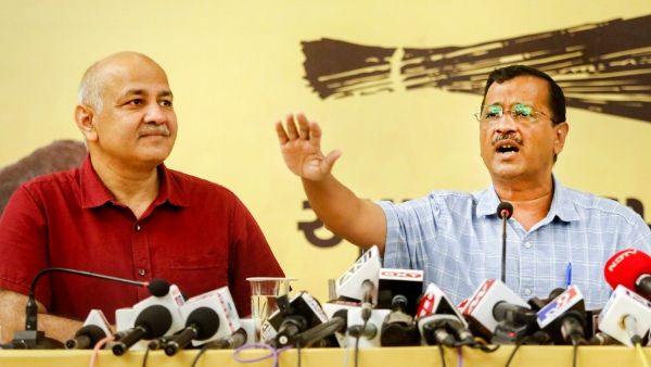 সত্যিই মণীশ শিশোদিয়ার বিরুদ্ধে মামলা করেছে ইডি? রইল আসল সত্যি