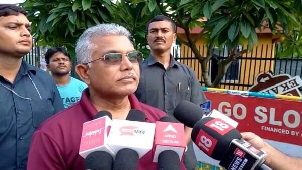 ২০২৪ লোকসভা নির্বাচনে কতগুলি আসন পাবে তৃণমূল, তোলপাড় দিলীপের ভবিষ্যদ্বাণীতে