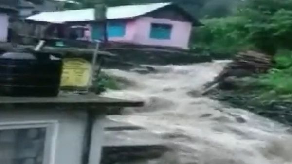 হিমাচল প্রদেশে মেঘভাঙা বৃষ্টি! খালি করা হল বেশ কিছু বাড়ি, মৃত্যু এক বালকের, দেখুন ভিডিও