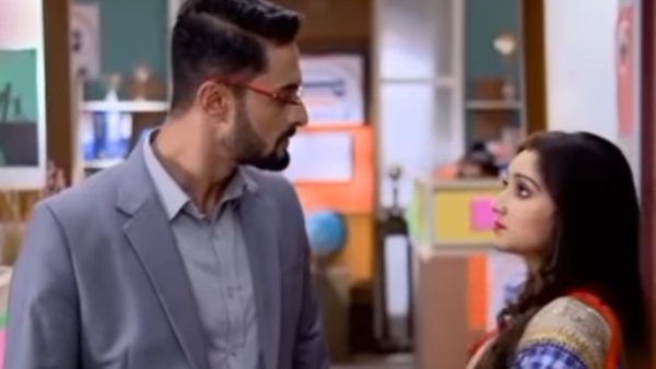 বদলাচ্ছে আবির আর টুম্পার সম্পর্কের অঙ্ক, অজান্তেই কি তৈরি হচ্ছে স্বামী-স্ত্রীর অধিকার?
