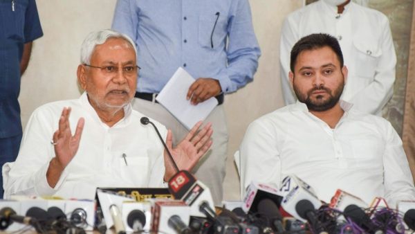 আজ বিহারে ফের মুখ্যমন্ত্রী পদে শপথ নীতীশের, উপমুখ্যমন্ত্রী পদে শপথ তেজস্বীর