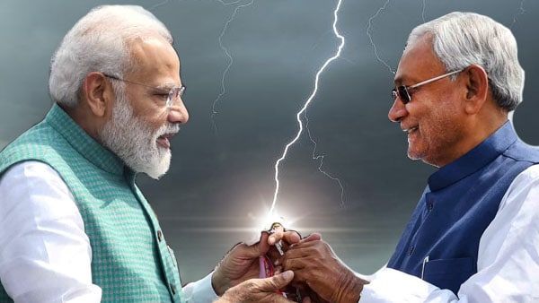 রাহুলের সঙ্গে ৫০ মিনিট বৈঠকে নীতীশ! মোদী-শাহের উদ্বেগ বাড়িয়ে ২৪ এ 'মহাজোট'?