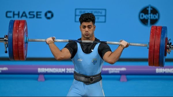 Commonwealth Games 2022 : কোনও সাহায্য করেনি রাজ্য, মমতা সরকারের উপর ক্ষোভ উগড়ে দিলেন অচিন্ত্যর দাদা